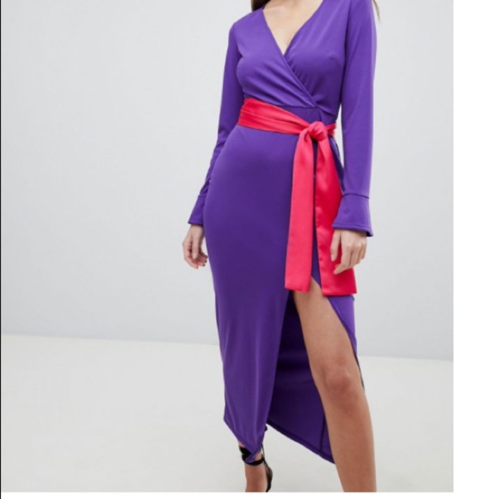 Maxi dress with long sleeves